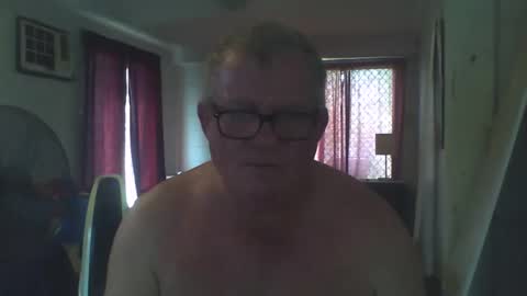 Snapshot of darwincock chatting on January 10, 6:09 am darwincock online show from January 10, 6:09 am