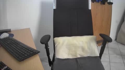 dauergeiil online show from December 17, 2:35 pm