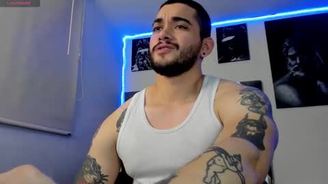 Twitter davidsanctum online show from March 10, 5:29 pm