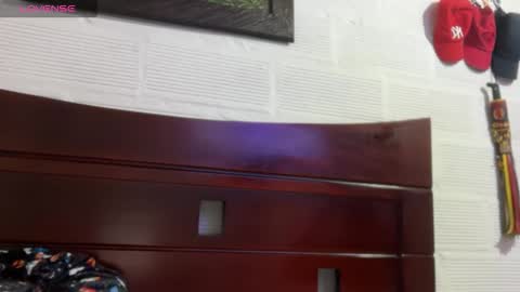 david_hot44 online show from February 19, 6:10 am