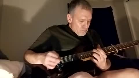 Snapshot of david_stone1969 chatting on February 1, 1:44 am david_stone1969 online show from February 1, 1:44 am