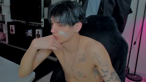 davis online show from April 4, 4:48 pm