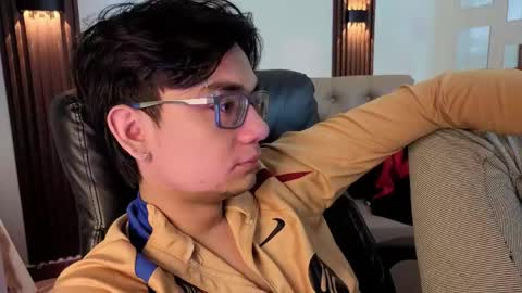 davoxer online show from May 7, 4:34 am