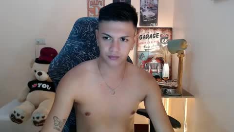 JC LOVER BOY online show from December 12, 1:17 pm