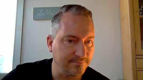 daytrader77 online show from April 22, 10:31 am