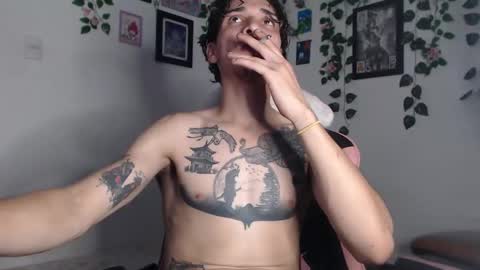 dazzayy online show from December 6, 12:34 am