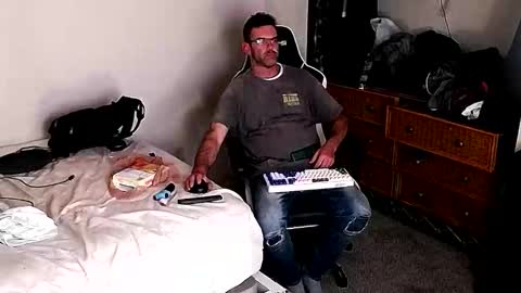 dbfroge online show from November 25, 9:00 am