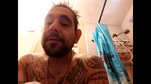 Snapshot of deadbirdink8o8 chatting on December 21, 7:27 pm deadbirdink8o8 online show from December 21, 7:27 pm