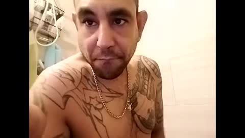 Snapshot of deadbirdink8o8 chatting on January 18, 10:17 am deadbirdink8o8 online show from January 18, 10:17 am