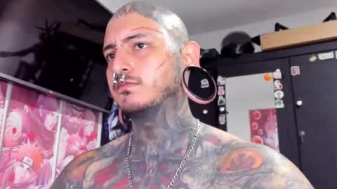 Snapshot of death_ink666 chatting on December 8, 6:39 pm    online show from December 8, 6:39 pm