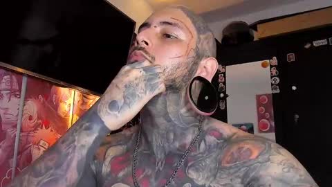 Snapshot of death_ink666 chatting on December 21, 7:27 pm    online show from December 21, 7:27 pm