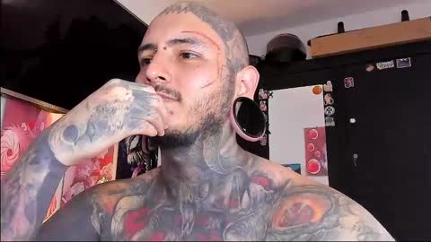 Snapshot of death_ink666 chatting on January 19, 8:19 pm    online show from January 19, 8:19 pm