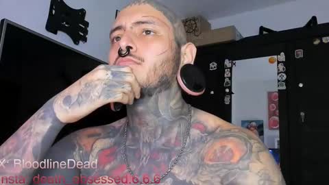 Snapshot of death_ink666 chatting on March 11, 7:03 pm    online show from March 11, 7:03 pm