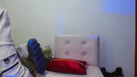 Santiago online show from January 3, 4:00 am