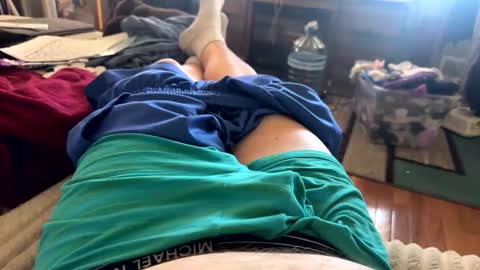 deezenutz64 online show from April 15, 4:18 pm