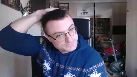 Snapshot of den_lover1 chatting on February 24, 10:26 am Den online show from February 24, 10:26 am