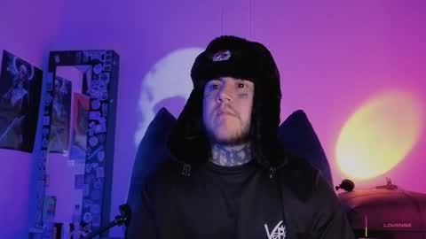 Oliver online show from November 25, 3:19 am