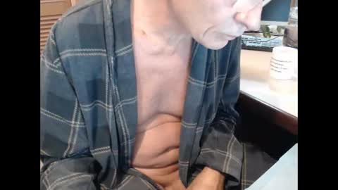 Den  Jet online show from December 20, 12:23 pm