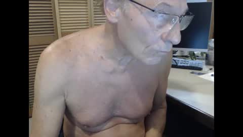 Den  Jet online show from December 4, 11:06 am