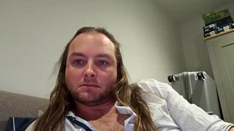 Snapshot of dennis210586 chatting on December 31, 2:29 am dennis210586 online show from December 31, 2:29 am