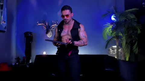 dennis_cox_ online show from March 22, 11:26 am