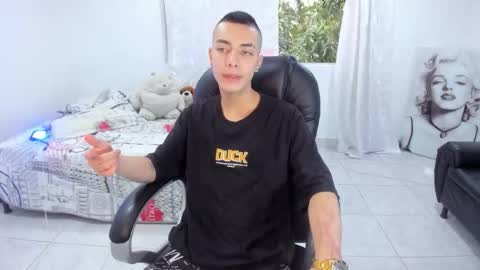 Dereck Boy online show from October 13, 8:59 pm