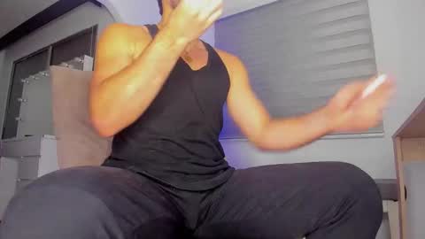 dereckhardd online show from March 13, 9:39 am