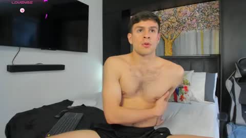 Derek Hussain online show from September 8, 8:41 pm