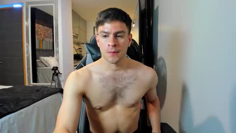 Derek Hussain online show from October 3, 12:26 am