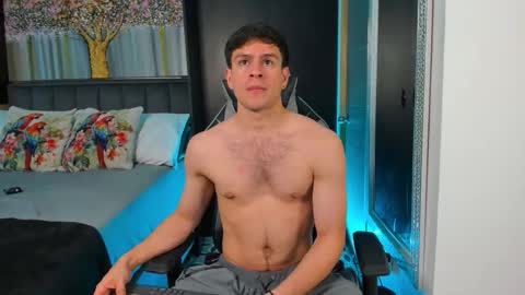 Derek Hussain online show from September 23, 1:27 am