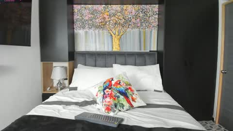 Derek Hussain online show from January 13, 10:56 pm