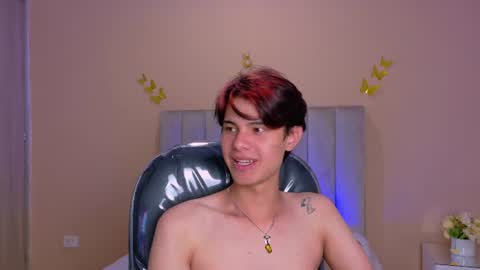 derek_sinn online show from July 7, 6:47 am
