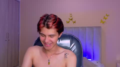 derek_sinn online show from July 8, 7:34 am
