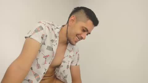 derek_vall online show from March 8, 4:09 am