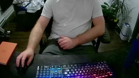 desdisdes online show from September 28, 1:47 am