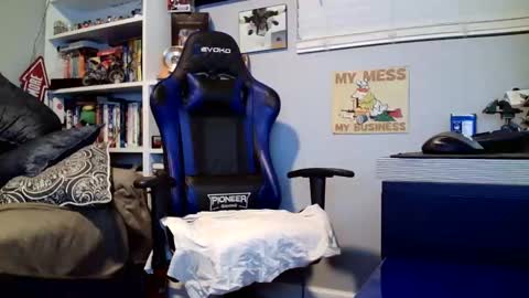 D K online show from November 25, 3:19 am