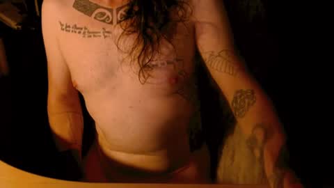 devillovesanything777 online show from September 22, 6:02 am