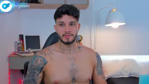 JULIAN online show from January 13, 8:58 pm