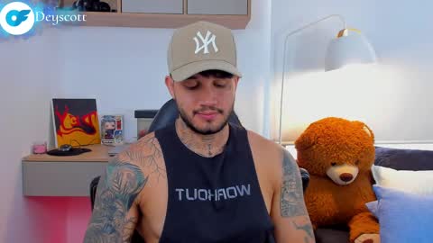 JULIAN online show from March 11, 5:46 pm