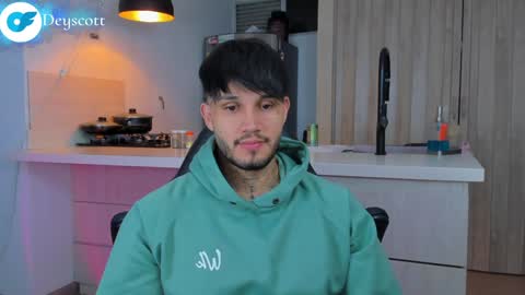 JULIAN online show from December 17, 11:49 pm