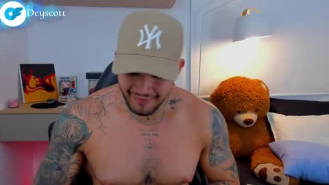 JULIAN online show from March 3, 10:29 pm