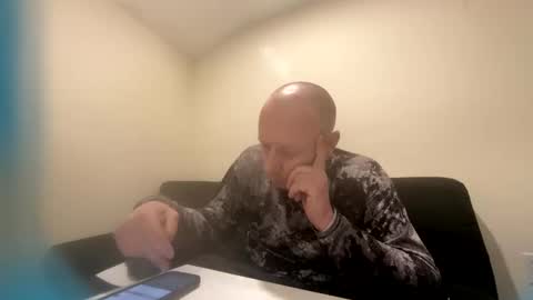 deznuts130 online show from February 1, 4:35 am