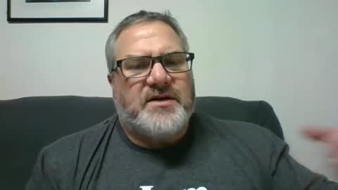 Snapshot of diamond_couple_82 chatting on February 9, 9:16 am diamond_couple_82 online show from February 9, 9:16 am