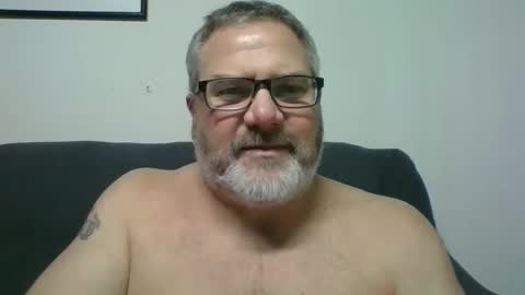 Snapshot of diamond_couple_82 chatting on February 6, 5:57 am diamond_couple_82 online show from February 6, 5:57 am