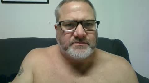Snapshot of diamond_couple_82 chatting on January 7, 5:56 am diamond_couple_82 online show from January 7, 5:56 am