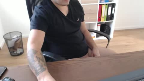 Snapshot of dickeeier96 chatting on October 29, 12:52 pm dickeeier96 online show from October 29, 12:52 pm