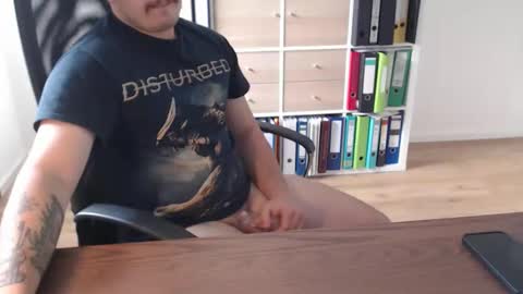 dickeeier96 online show from May 7, 12:49 pm