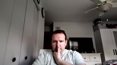 Snapshot of diego_condesso chatting on November 1, 5:06 pm Andy Brownhill online show from November 1, 5:06 pm