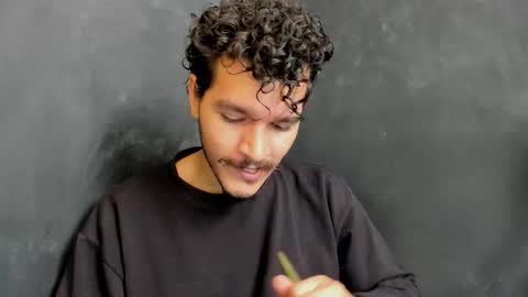 diemond_latinx98 online show from January 15, 6:21 pm