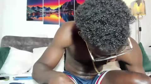 Snapshot of dilaan_carter chatting on February 9, 6:16 pm joshua online show from February 9, 6:16 pm